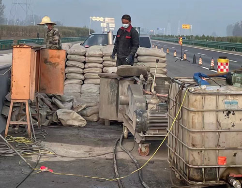 幸福路街道高速路病害处理